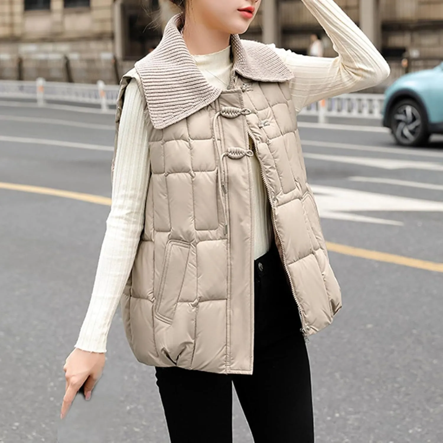 2024 Womens Quilted Vest Lightweight Down Vests Stand Collar Padded Outwear Pockets Trendy Fashion Sleeveless Puffer Jackets